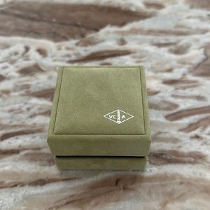 Van Cleef & Arpels Box